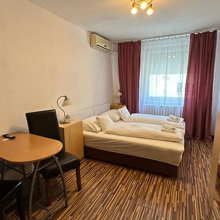Hermina Apartmanok Westend Budapest Exterior photo