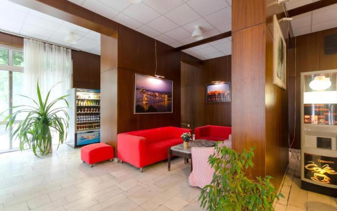 Hermina Apartmanok Westend Budapest Exterior photo