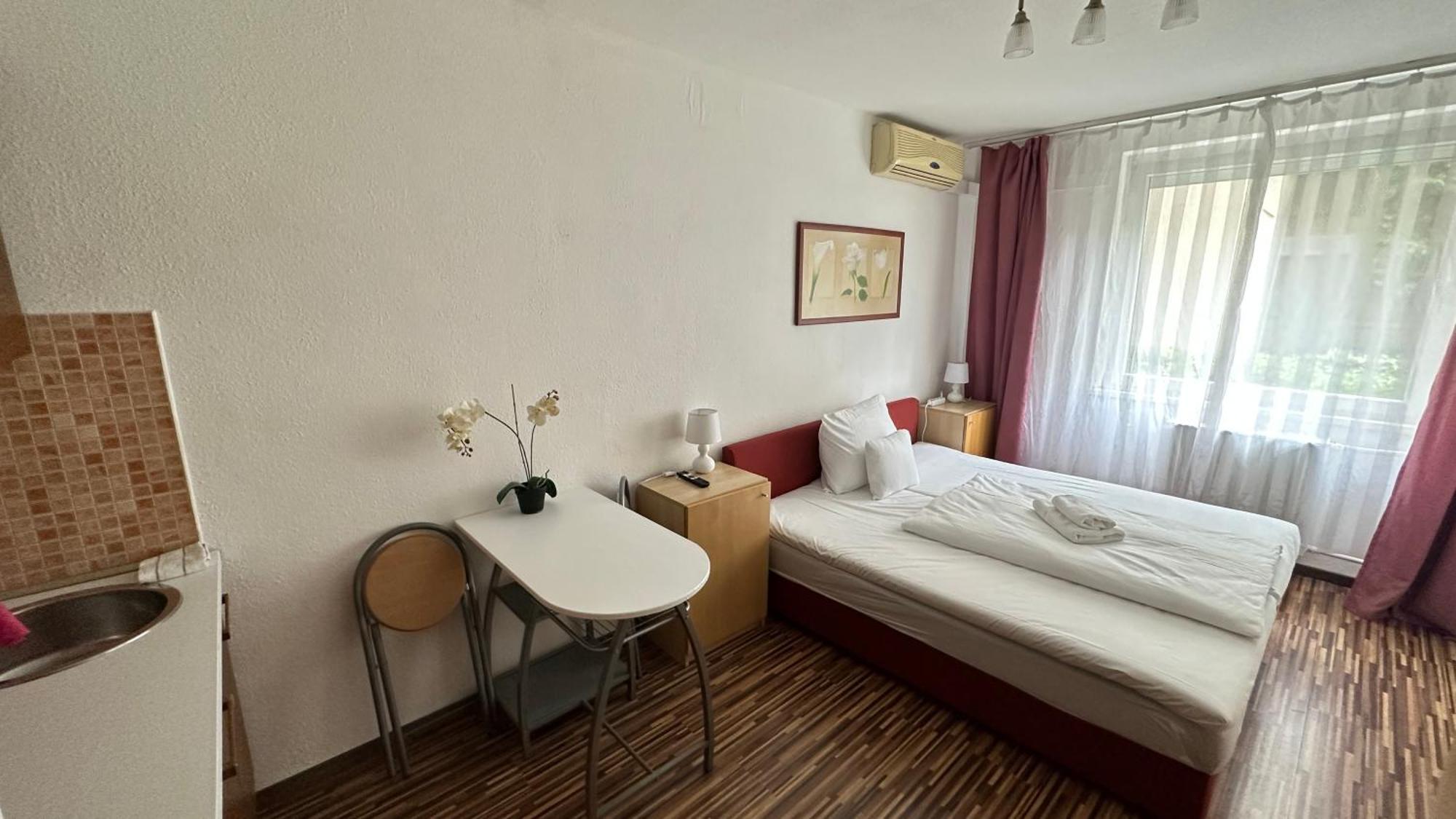 Hermina Apartmanok Westend Budapest Exterior photo